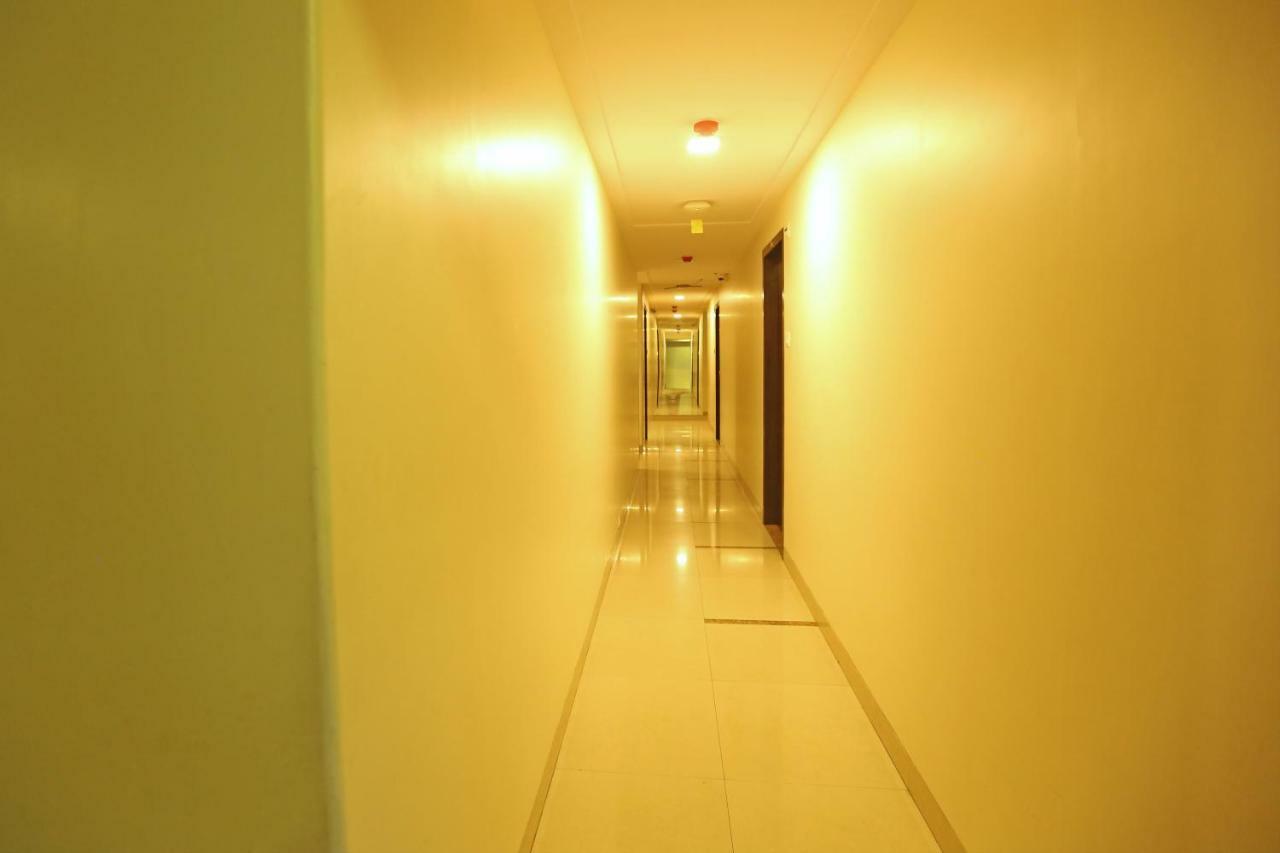 Gulf Hotel Mumbai Exterior foto