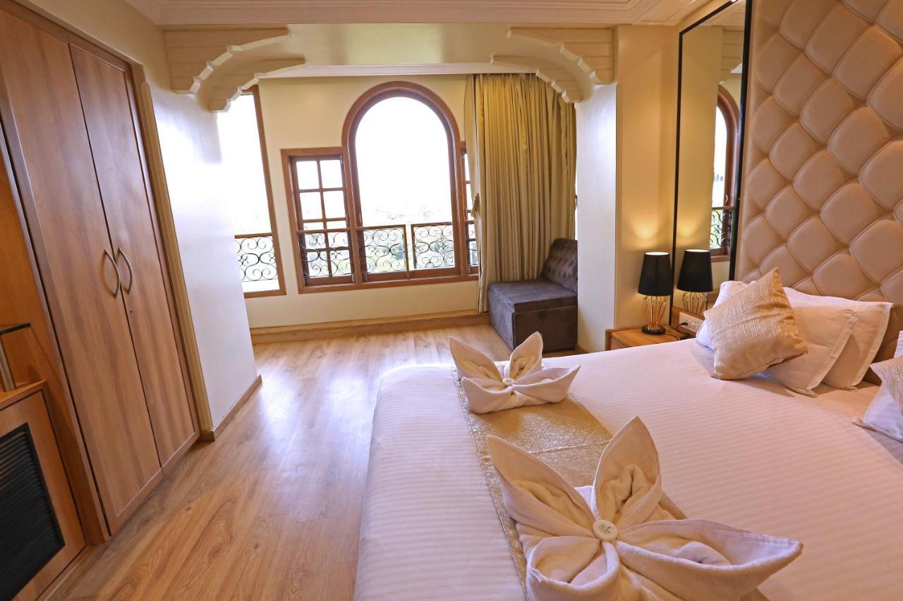 Gulf Hotel Mumbai Exterior foto